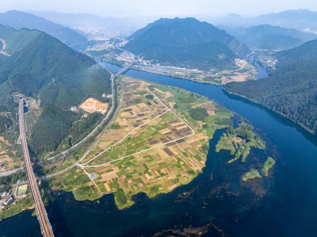 chenqj86's tweet photo. Quzhou Changshan Global Geopark https://t.co/9jfj7HD9ku