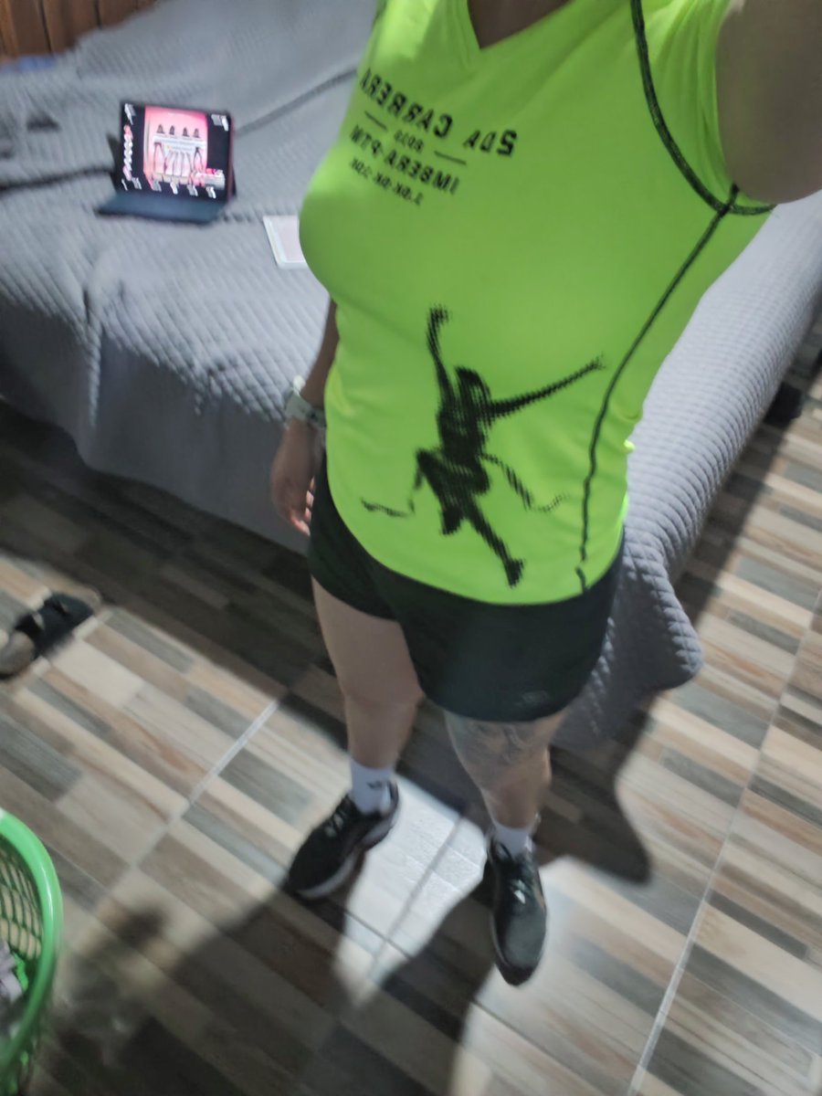 CandyDGalTap's tweet image. When you are a #LenaMiu fan you become a member of #TeamNoSleep, you need to have certain beauty routines and exercises to have the energy and strength to be a good fan 🫣🦋🧸

(No dark circles)
#GumberBears #MiuNatsha #LenaLalina #Miutopia #Lalinettes