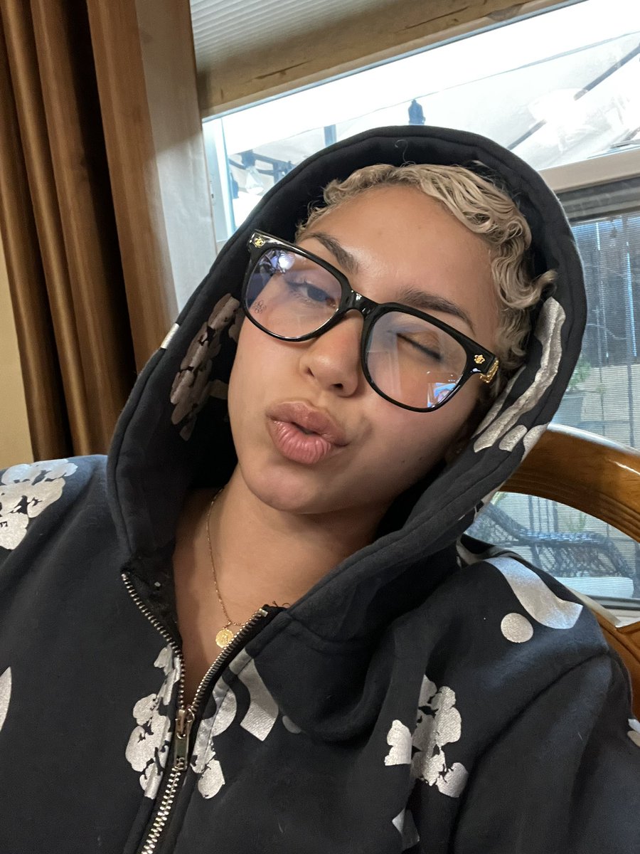 nesa ⁷₊˚⊹ tweet media