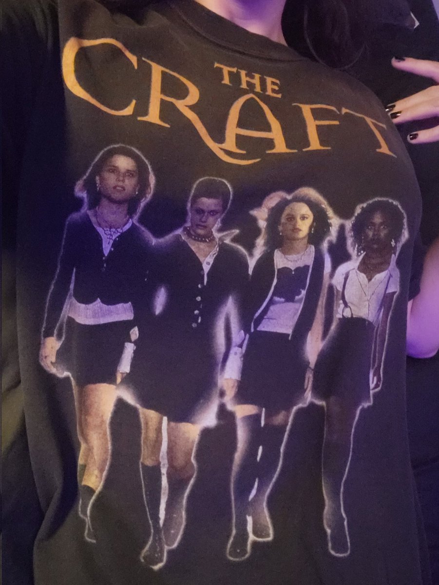 Mia Moore tweet media