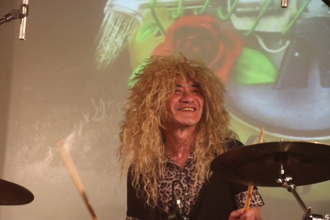 Guns Love Roses Fan tweet media