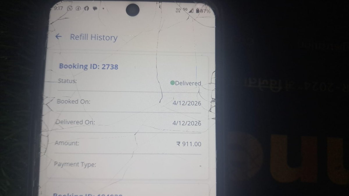 SamaypurVillage's tweet photo. I have booking on 12 april.. now they are saying that i have to come in 19th april..  and the strange this is that its showing delivered https://t.co/L78LpvdHep