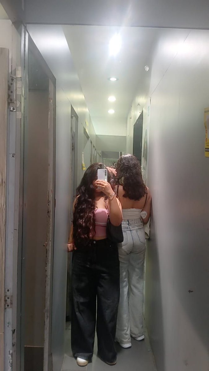 moiii_gurl tweet media