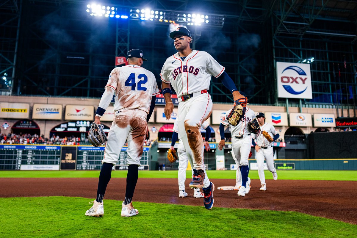 astros's tweet photo. Sleep tight, H-Town. 🤘 https://t.co/HrfuWdylvV