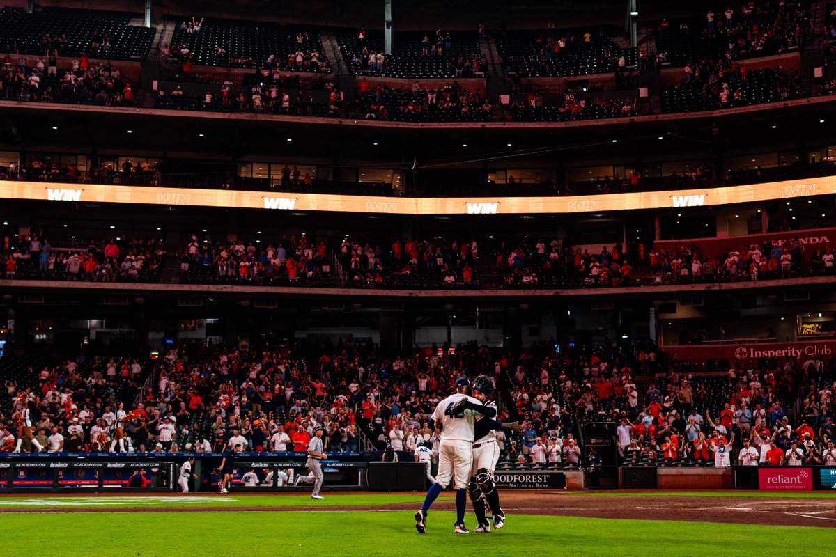 astros's tweet photo. Sleep tight, H-Town. 🤘 https://t.co/HrfuWdylvV