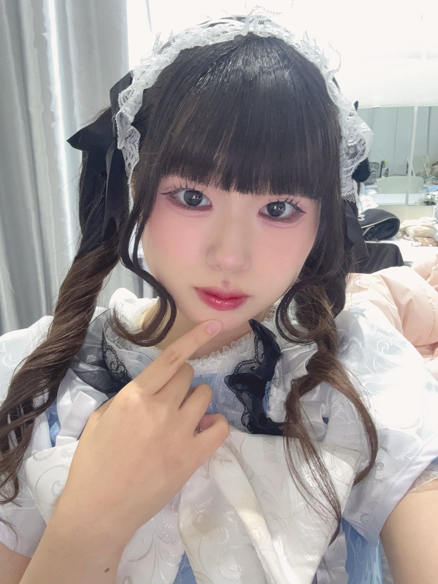 三戸りえる【you/17】 tweet media