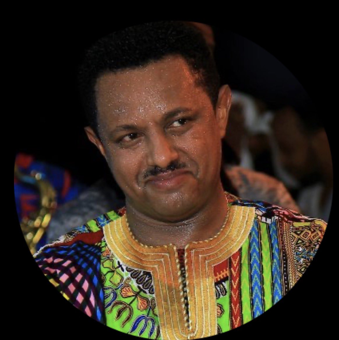 በርግጥ እንደተባለው ይሄ መንግስት የሚወጣውን የንጉሱን አልበም በነፃ ለተከታታይ 4 ቀናት መነጋገሪያ ሆኖ እንዲቆይ ትልቅ ማስታወቂያ ነው የሰራለት !! ምንም እንኳን ቴዲ ማስታወቂያ የሚያስፈልገው አርቲስት ባይሆንም ቅሉ .. ብዙ ሚሊዩኖችን ከፍሎ