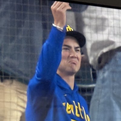mariners girl af tweet media