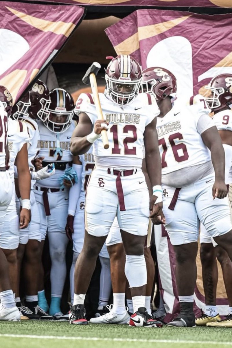 ontexasfootball's tweet image. #Texas signs late 2026 addition in edge rusher Brinley Tita 

ontexasfootball.com/news/articles/… #HookEm