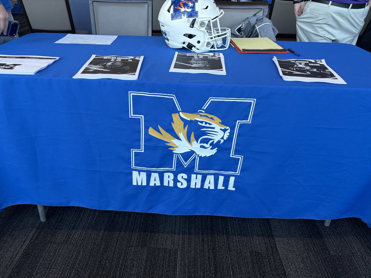 CoachTOsteen's tweet photo. Had a blast today promoting our student athletes and talking Tiger Football at the TnFCA Recruiting Fair! ⁦@JoshCorey_⁩ ⁦@MCHS_Fball⁩ https://t.co/Ot8oVA75e1