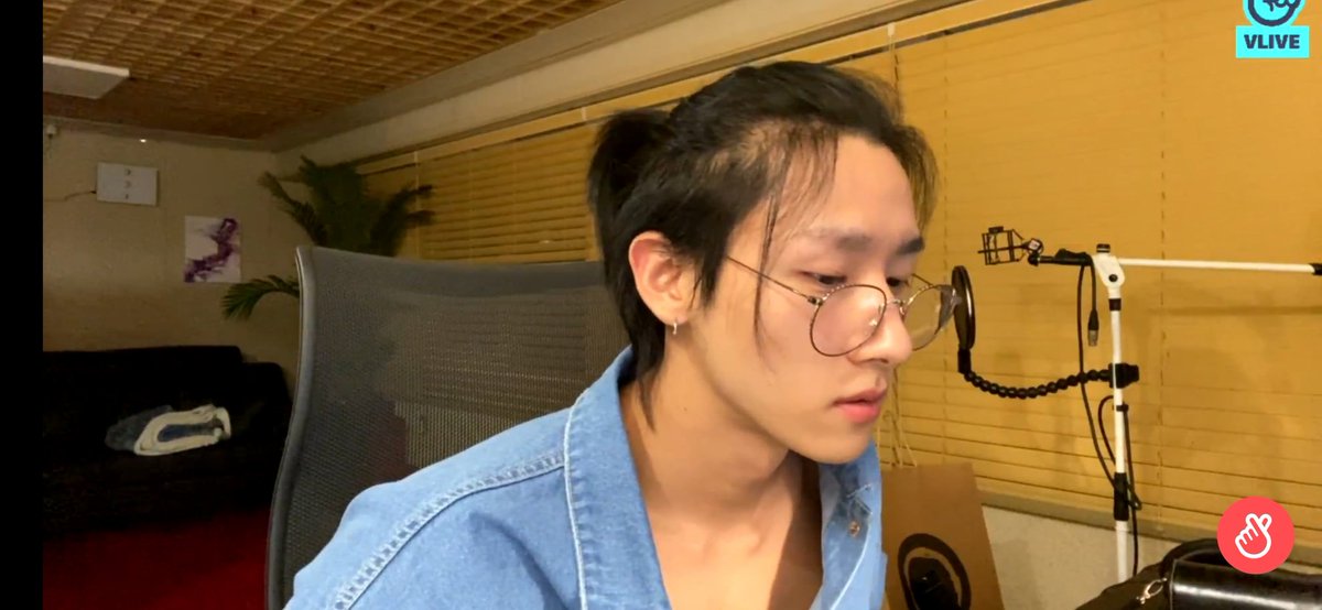 lostinkyun's tweet photo. WE NEED MAN BUN CHANGKYUN BACK https://t.co/xZ7vlweIzo