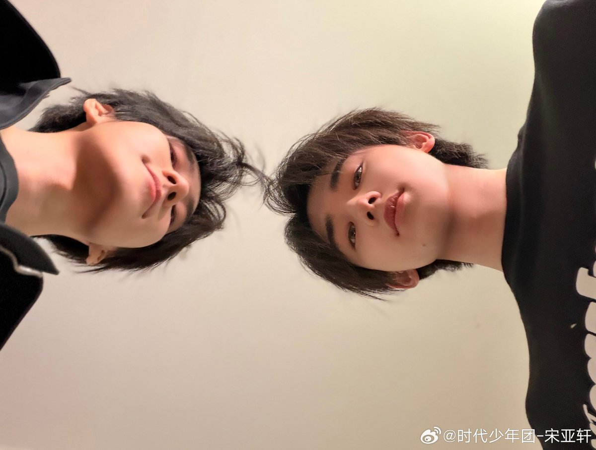 AllforSYX's tweet image. ❣260416 宋亚轩微博更新 weibo update❣

#宋亚轩 #PM5:23 #TNT #时代少年团 #Teensintimes #leadsinger #mainvocal #宋亞軒 #SongYaXuan #송야쉔