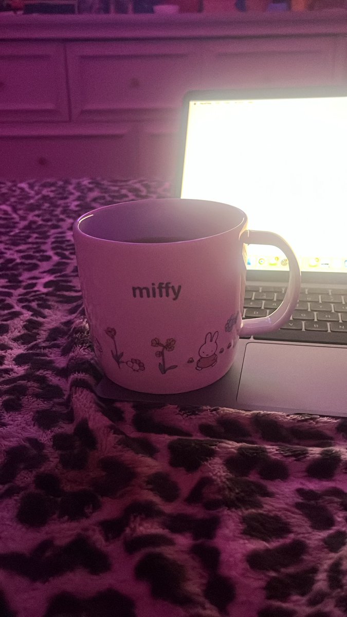 tea | new acc ೀ⋆｡˚ tweet media