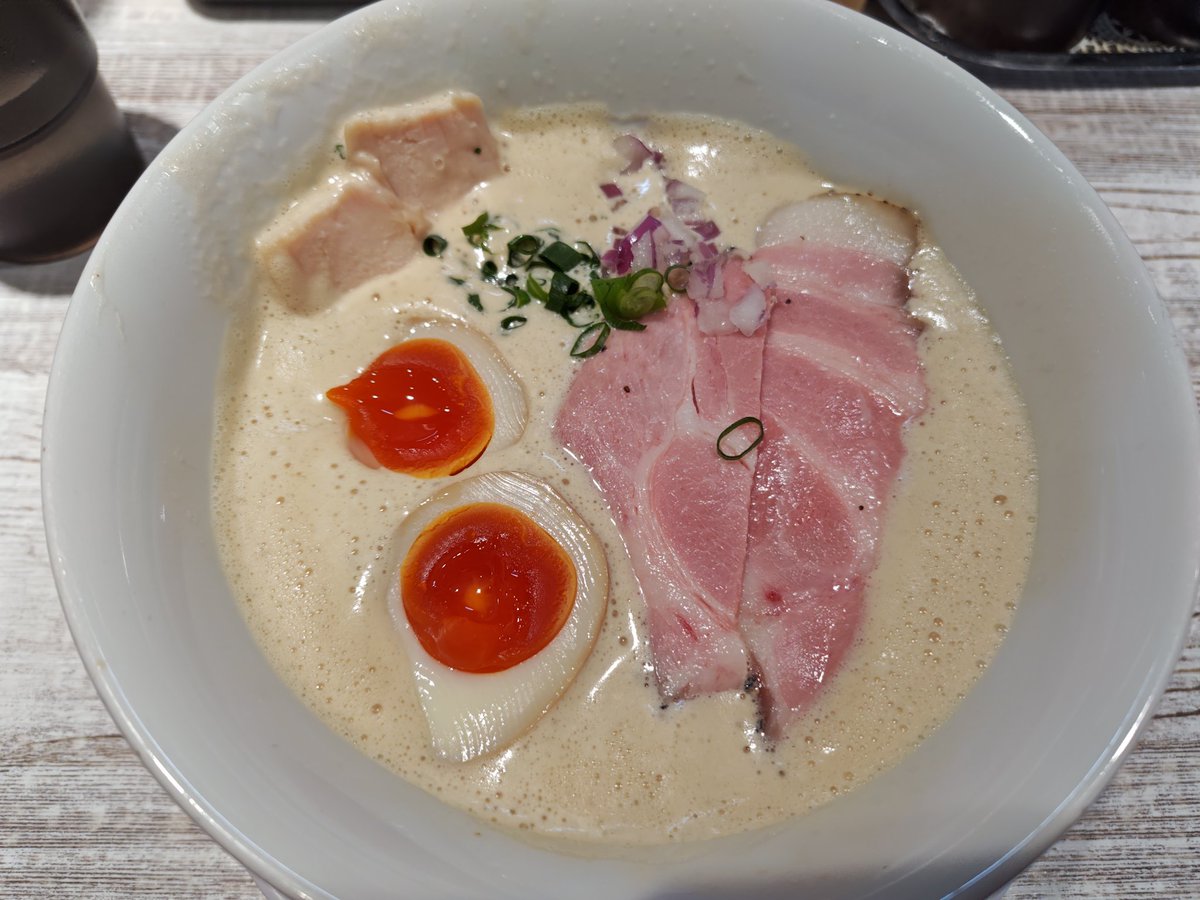 ヤマヤス tweet media