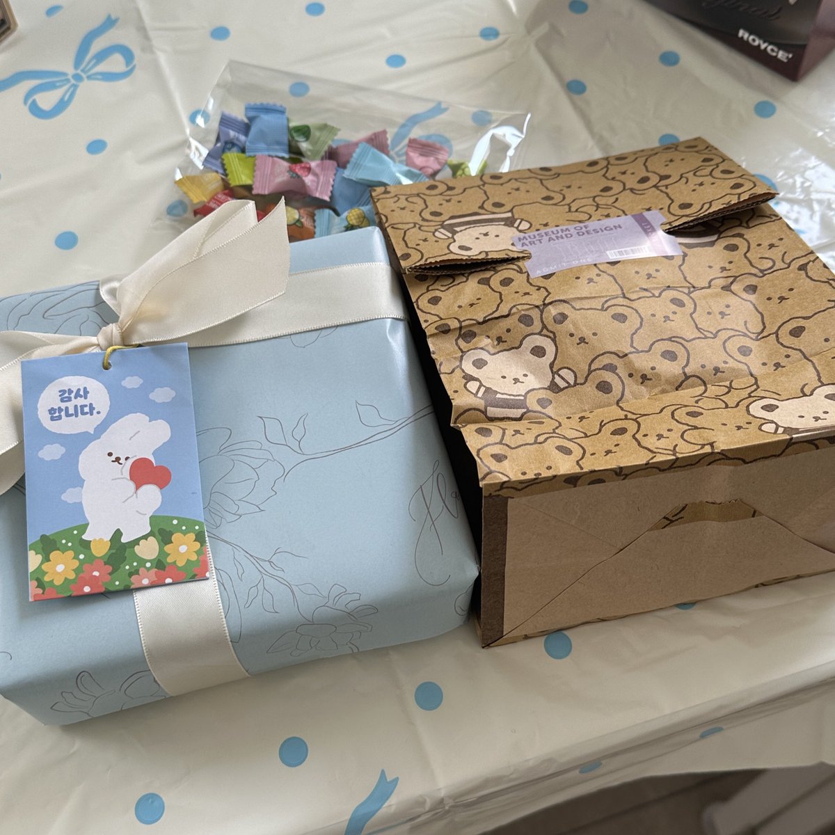 네 저희가 바로 그 팔리아치입니다. tweet media