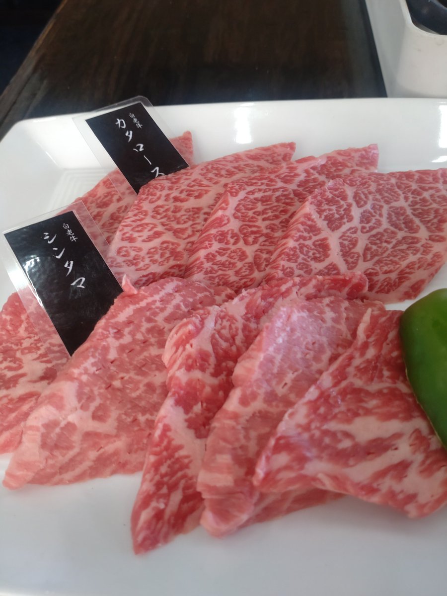 うぃん＠嫁は金剛、旦那はワタナベ様なハンター、指揮官兼ねて提督 tweet media