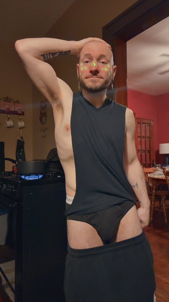 sorryana entreé 👱🏼‍♀️💅🏻 tweet media