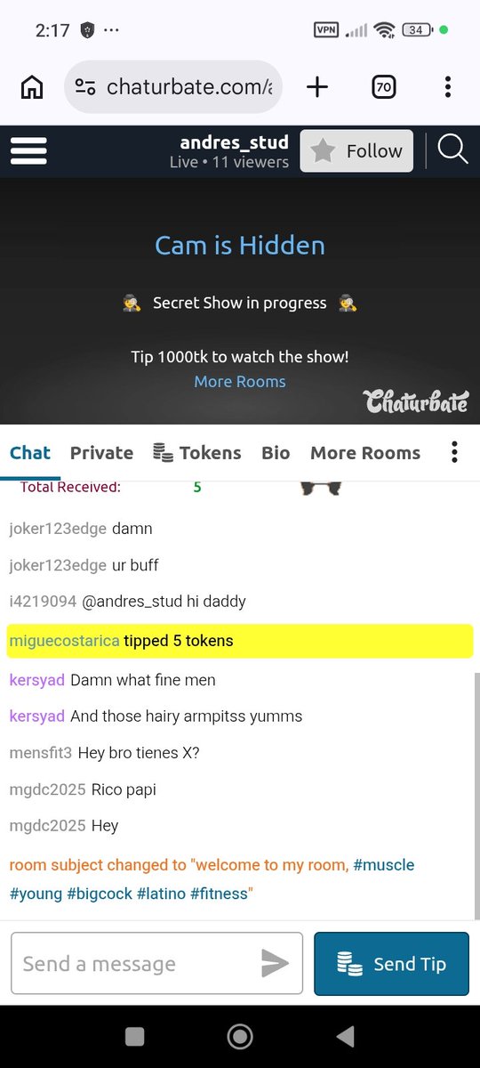asneyposting's tweet photo. El hijueputa asqueroso este de ANDRES debería ser considerado cómo el más descarado de las Webcams.

Encima el muy descarado pone 1000 tokens para ver su mugroso show.

Si tan desesperado está de eyacular en privado, ¿por qué mejor no se mete a una cabina?

Hp tan descarado. https://t.co/GLemJoTPOp