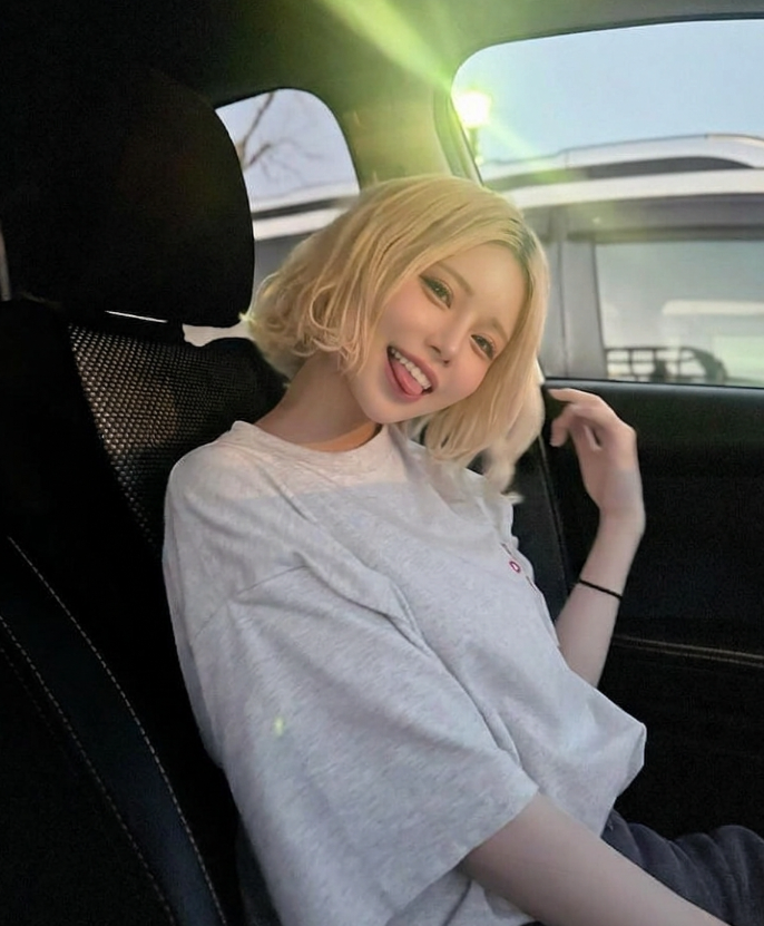 エリカ tweet media