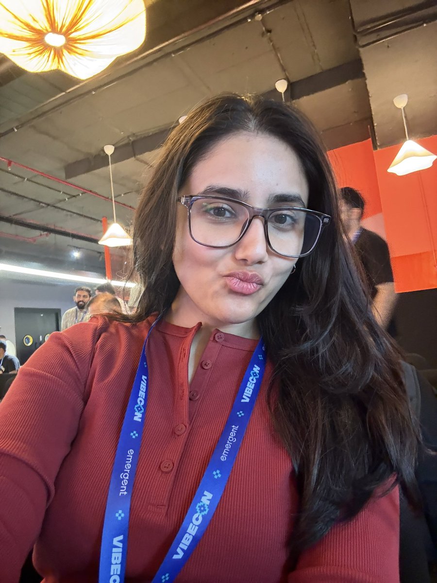 annie tweet media