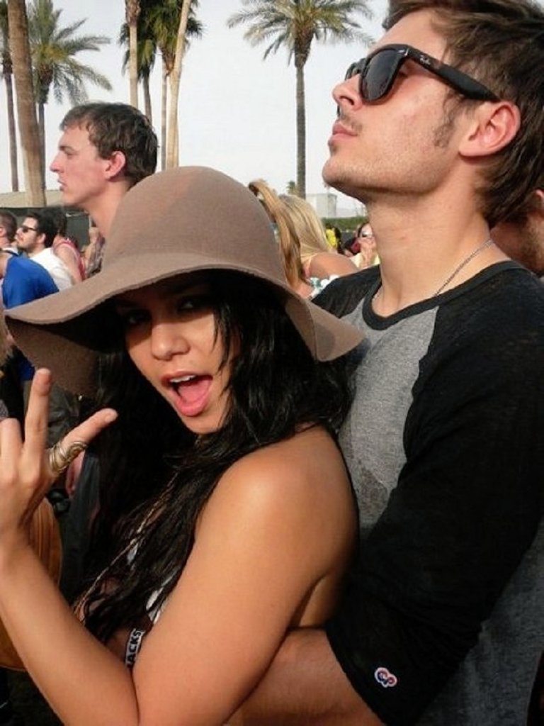 Moree 🐾 tweet media