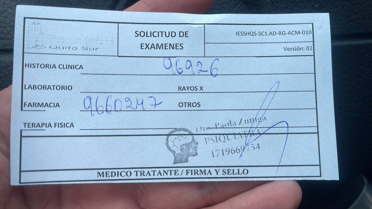 JonathanARosero's tweet photo. @IESSHQSUR @mariapaularomo @DanielNoboaOk @IESSec Esta es la foto de mi orden, para supuestamente la entrega de medicamentos y no me dieron ninguno. @mariapaularomo @DanielNoboaOk @IESSHQSUR @IESSec @Salud_Ec https://t.co/AgGM6tLIMV