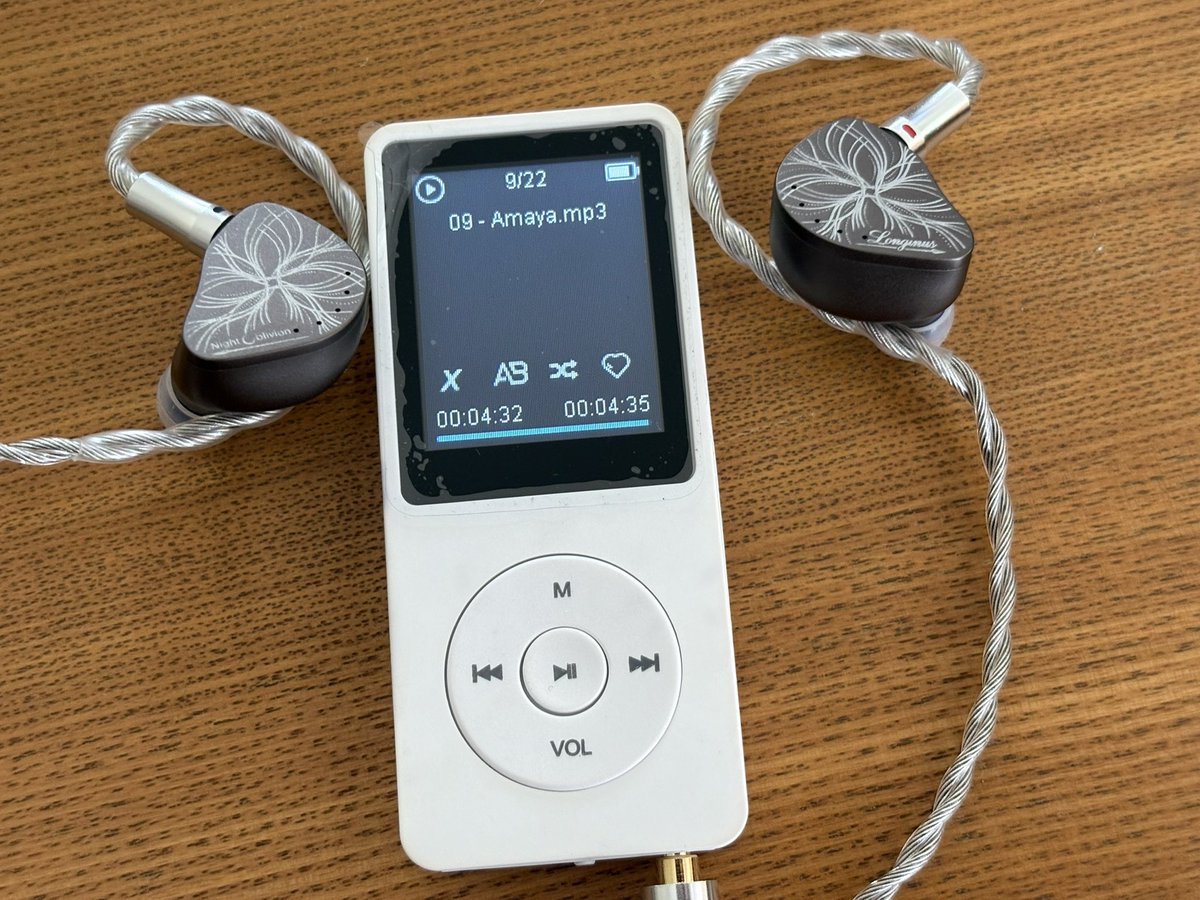 1048(MZ023) tweet media