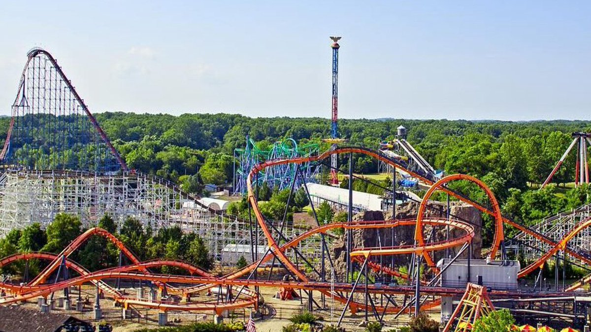 TheDMVLive's tweet photo. NEW: PG County’s own Kevin Durant and his 35V/TPA Group has bought the former Six Flags site in Prince George’s County, Maryland 🚨

Six Flags America in Maryland shut down at the end of 2025 and has essentially been vacant since. Now, over 500 acres has been purchased by KD! https://t.co/jHwtWnhLgo