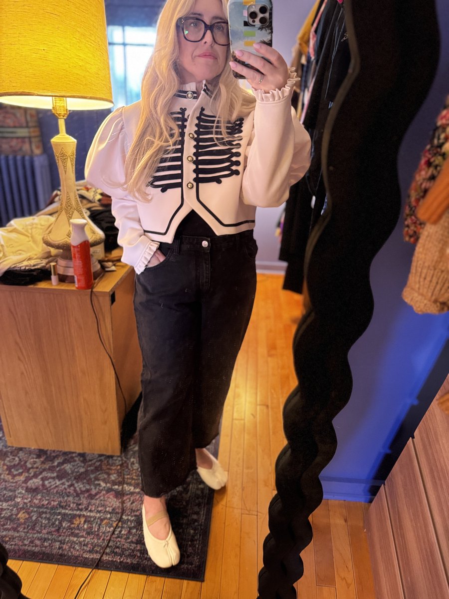 mpls molly tweet media