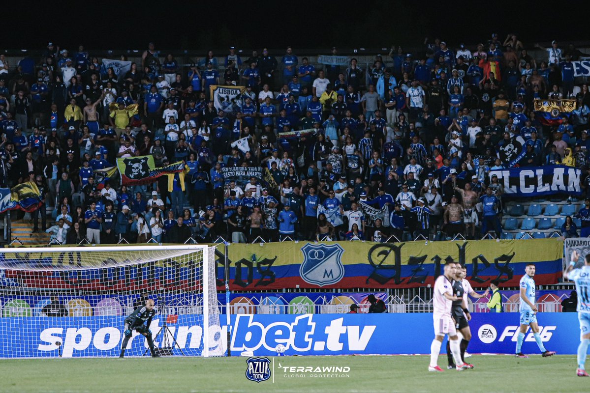 Azul Total tweet media