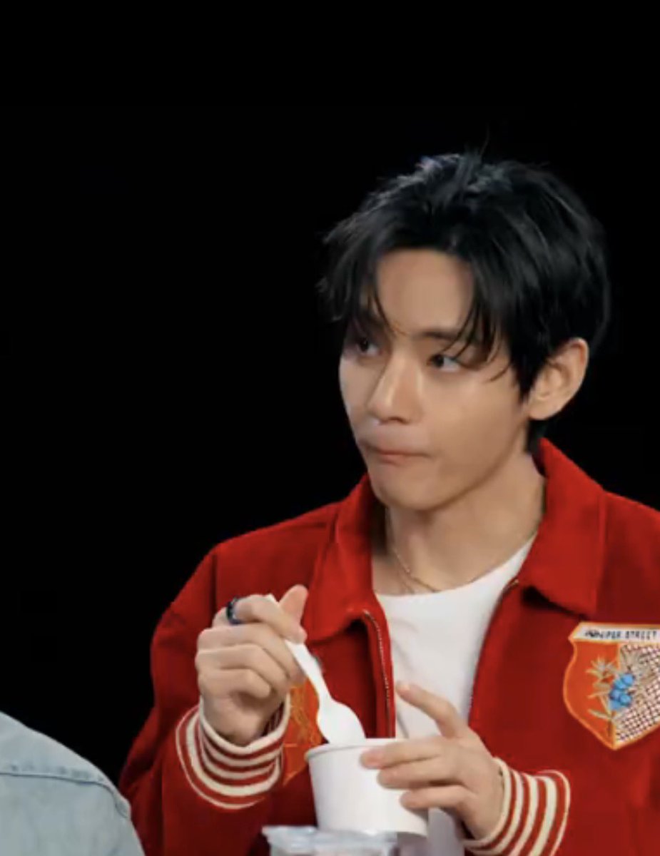 Dirty ⁷ saw BTS at Jimmy Fallon 🪭 💜 tweet media