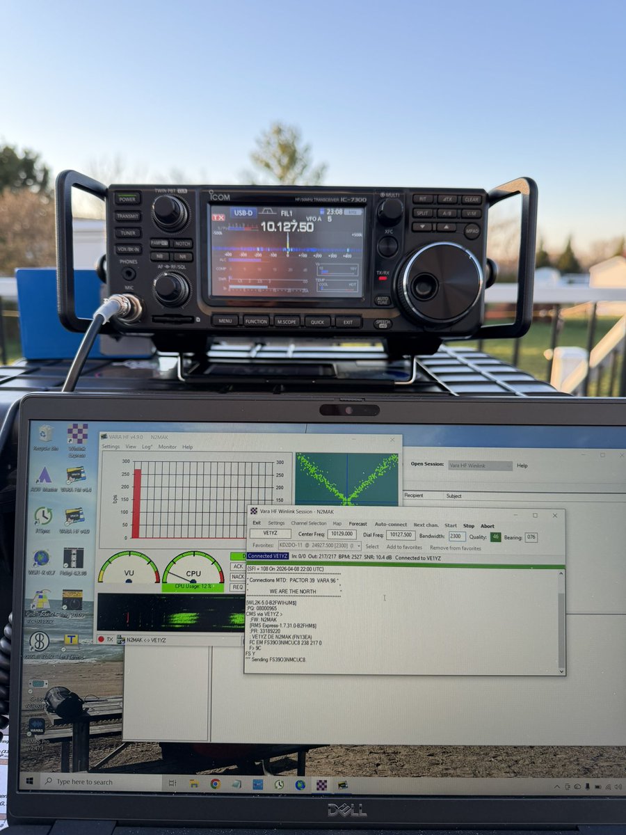 Kennerknecht's tweet photo. We need more spectrum and more #Winlink gateways on 30m. Thank you for coming to my TED Talk. #HamRadio #WinlinkWednesday #WARCbandWednesday #LeaveNoBandBehind https://t.co/npQe3hMWyH