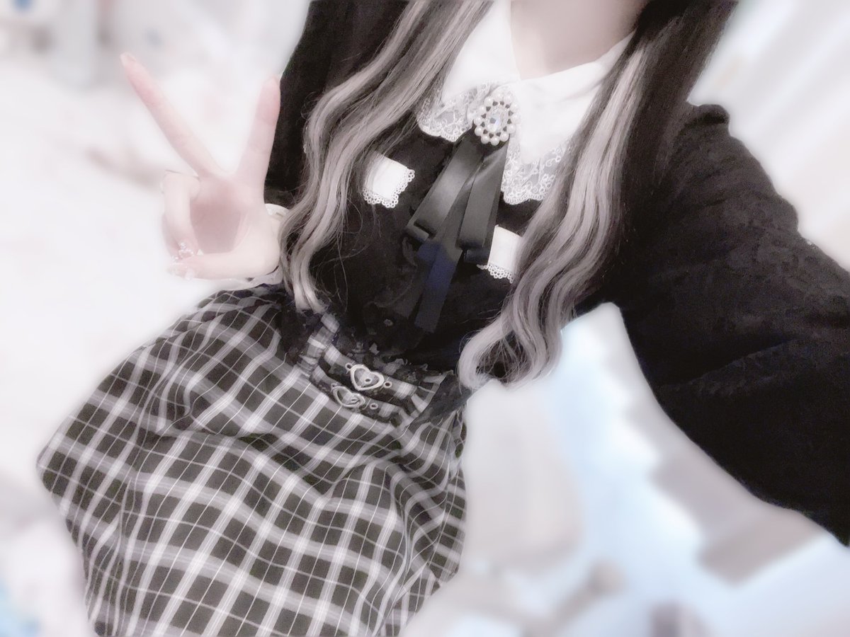 vixyt1990's tweet photo. 누냐 지금 ㅂㅈ젖엇는데 보여줄가? 🐔 https://t.co/0BI0tac5Sp