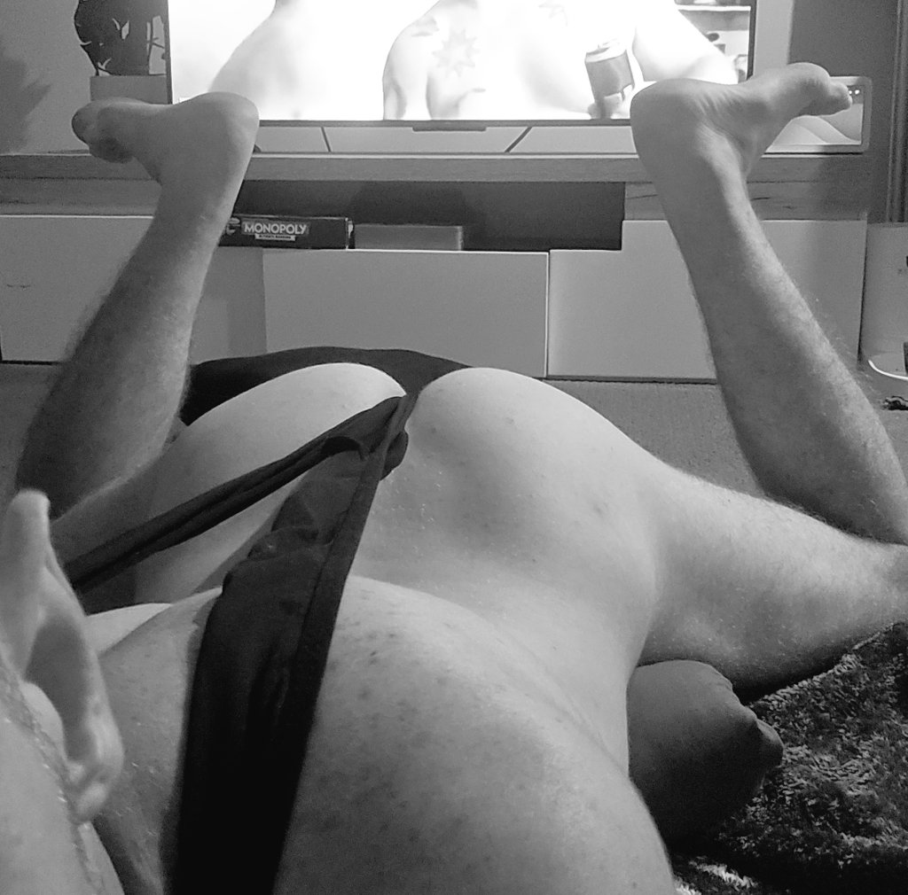 John220231's tweet photo. A few pics from last night's fun...
#chudai #gay #kinky #horny #mankini #publicnudity https://t.co/R4G3VUDqxX