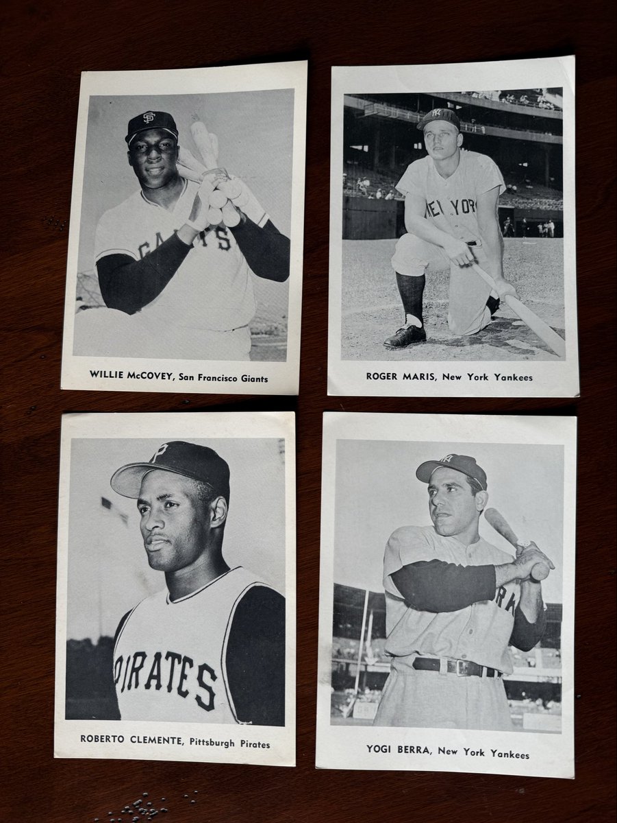 Cards In The Burg tweet media