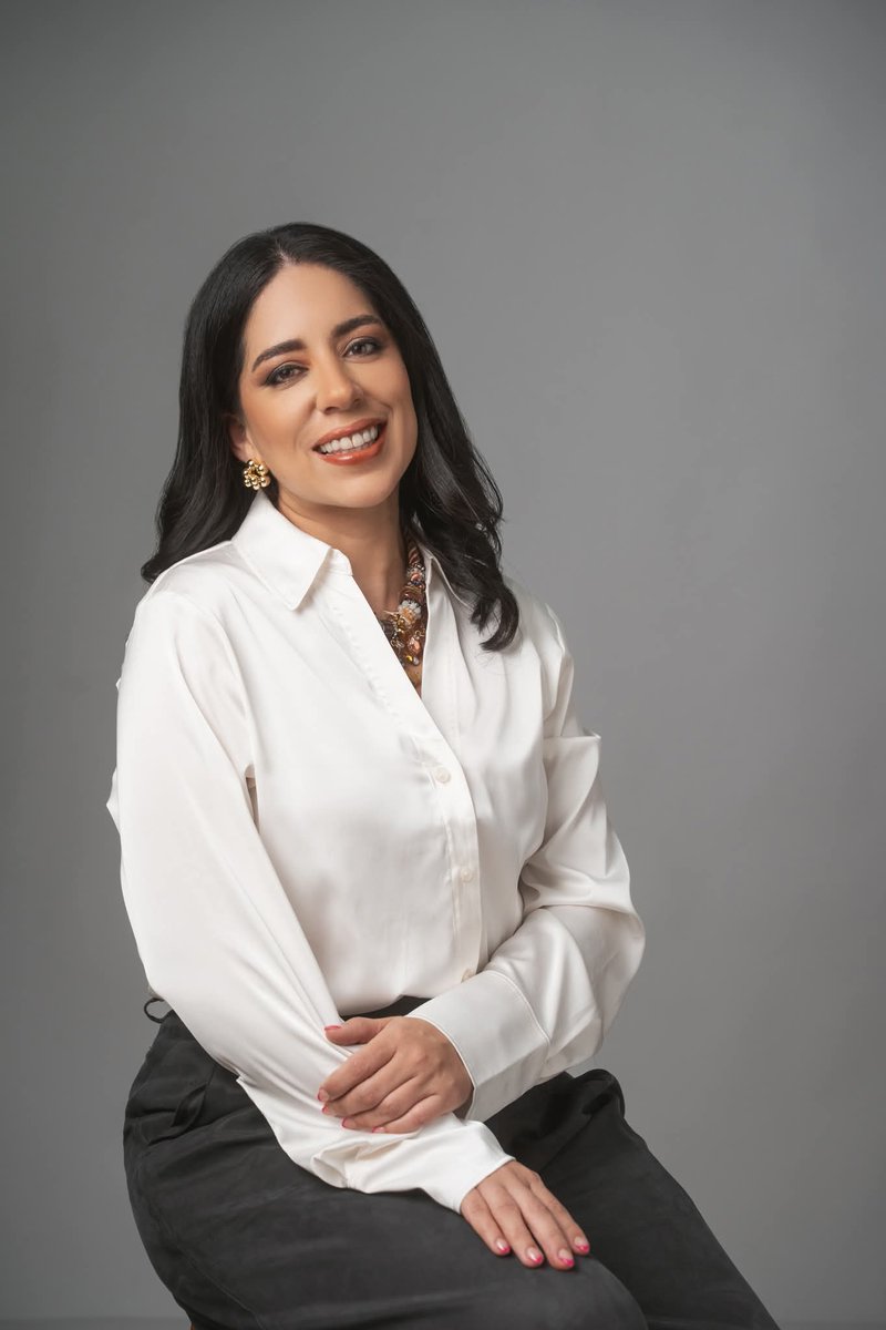 -La Vivi- tweet media