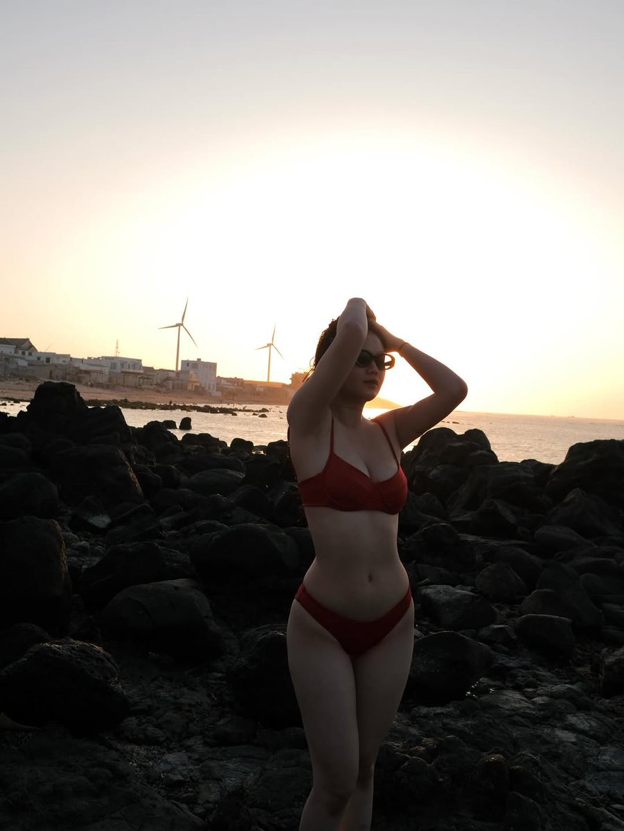 Group Girl Daily🩷 tweet media