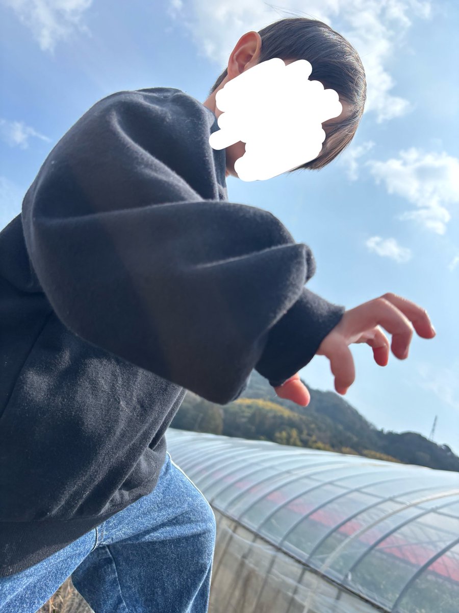 5歳ハピバ🎂🎉
口が悪いのに根っから優しくて
顔立ちがイケメンで運動神経抜群で
負けず嫌いでスケベで可愛い子に目がない
素敵な息子👏👏👏
俺の要素は
「優しさ」「顔立ち/運動神経」「負けず嫌い」
くらいか🤣🤣🤣
いい所だけ似たな👏👏👏👏

そんな俺は激しい頭痛と鼻水と発熱と咳でやられてるよ🥺