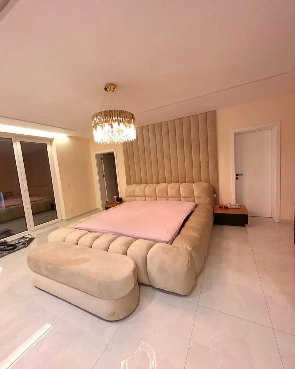 ShopWayside's tweet photo. Abuja Homes No Dey Do Average…
This is how your bedroom should feel😮‍💨✨

#WaysideFurniture #AbujaLiving #BedroomDesign #LuxuryLiving #InteriorDesignAbuja https://t.co/dU72nAtRlT
