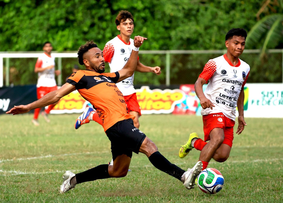 INDES El Salvador tweet media