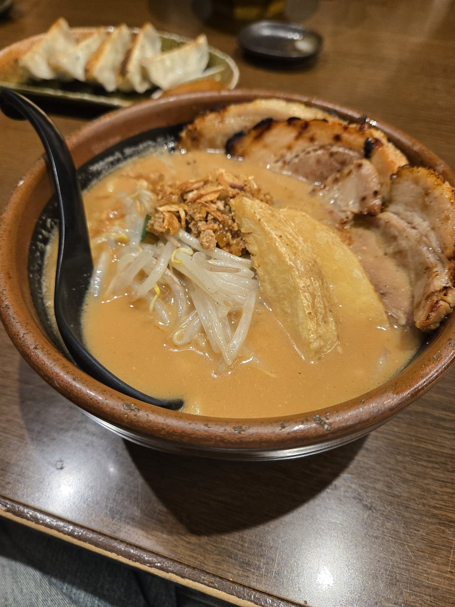 やみ根っこ@寝落ち常習犯 tweet media