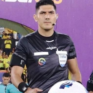 Ronald Pin tweet media