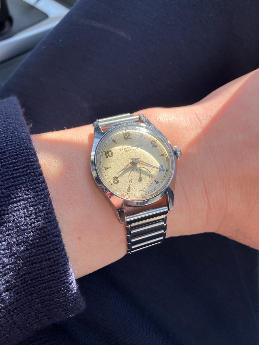 Ko_Takagi's tweet image. Girard-Perregaux SEA HAWK
Cal 06HU641
Manual winding, stainless steel
1950s

#girardperregaux #vintagewatch #seahawk