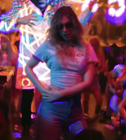 k • 🌹🎸 tweet media