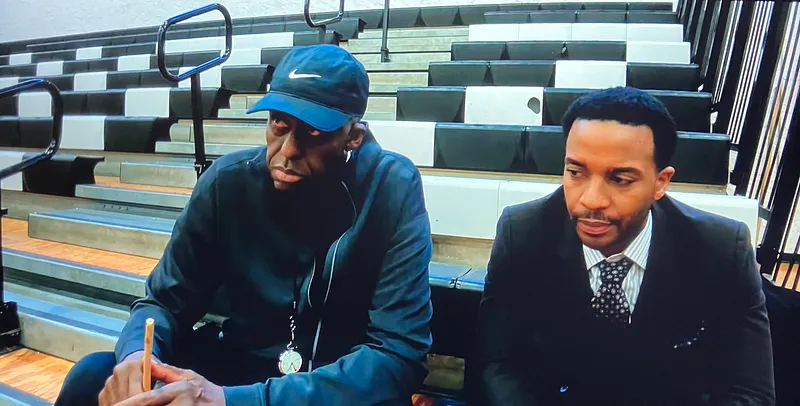 arcwrites's tweet photo. High Flying Bird is a pro-worker masterpiece. This film follows NBA union leaders and agents pushing players to imagine a league without owners—to imagine themselves as emancipated workers. The movie envisions a multi-billion dollar union-cooperative helmed by Black workers. https://t.co/eMRoCoiPSq