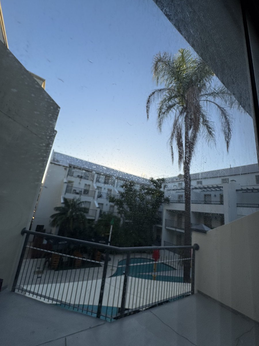 Sleaford Mods tweet media