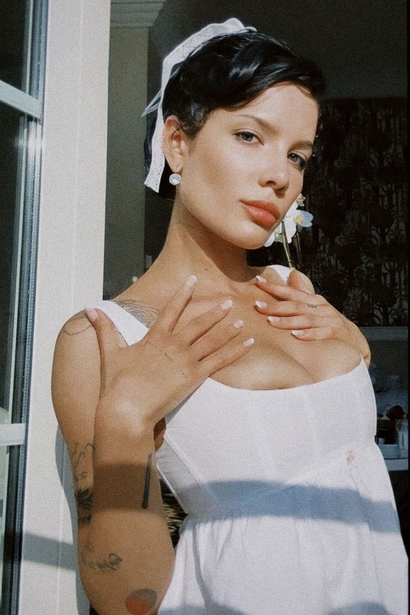 Halsey Brasil tweet media