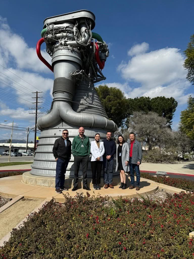 arandatamayo_'s tweet image. #Local ¡Orgullo Regio en el Espacio! FRISA impulsa el regreso a la Luna 🚀🌕

La empresa regiomontana #FRISA confirmó su participación estratégica en un hito histórico para la industria aeroespacial al integrarse formalmente al programa Artemis II. 🧑‍🚀

Según informó la compañía,