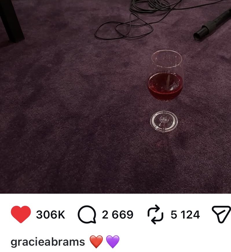 bella ★ tweet media