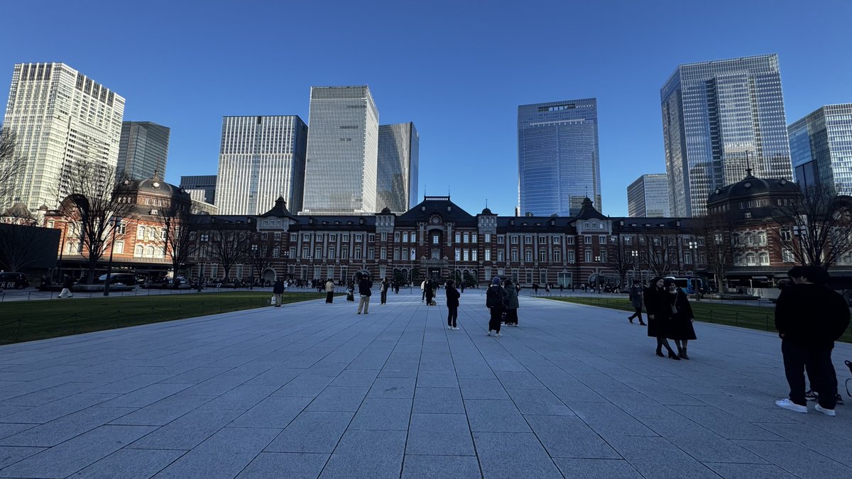 えみるん tweet media